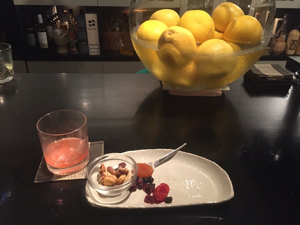 夢酒で飲んでいる様子